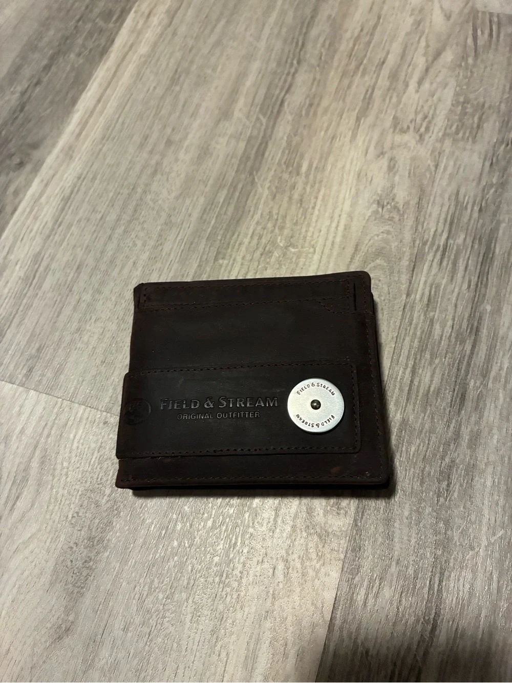 Field & Stream Dark Brown Leather Bifold Wallet with Metal Accent